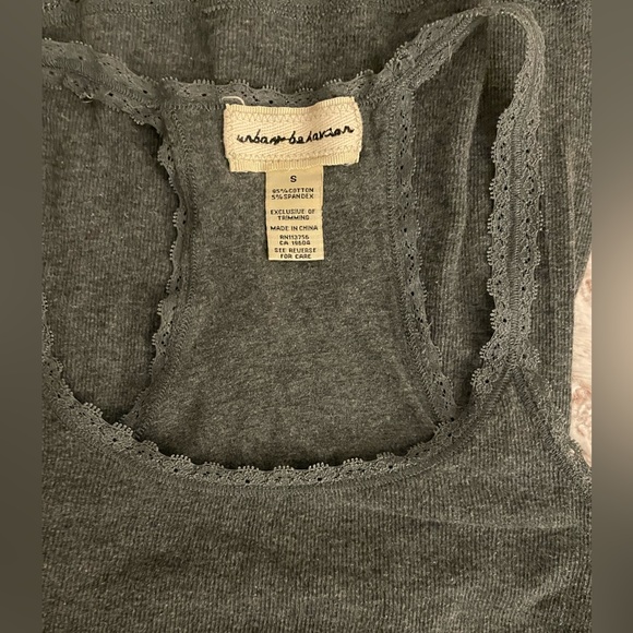 Urban Behavior Dark gray tank with lace trim on top and bottom. Size S - Picture 3 of 5